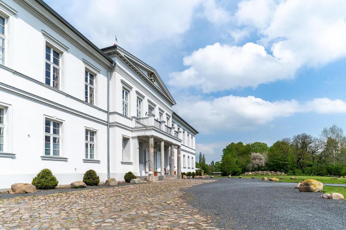 Апартаменты Gutshaus Gross Helle Moelln Экстерьер фото