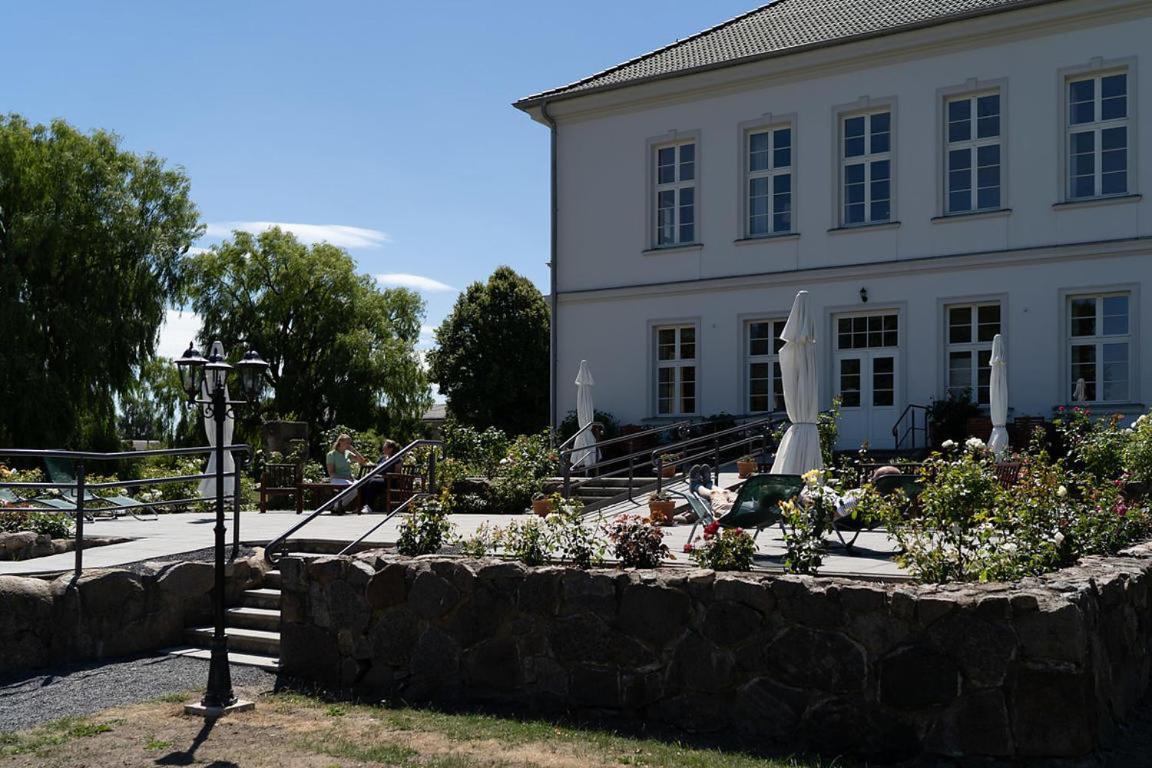 Апартаменты Gutshaus Gross Helle Moelln Экстерьер фото