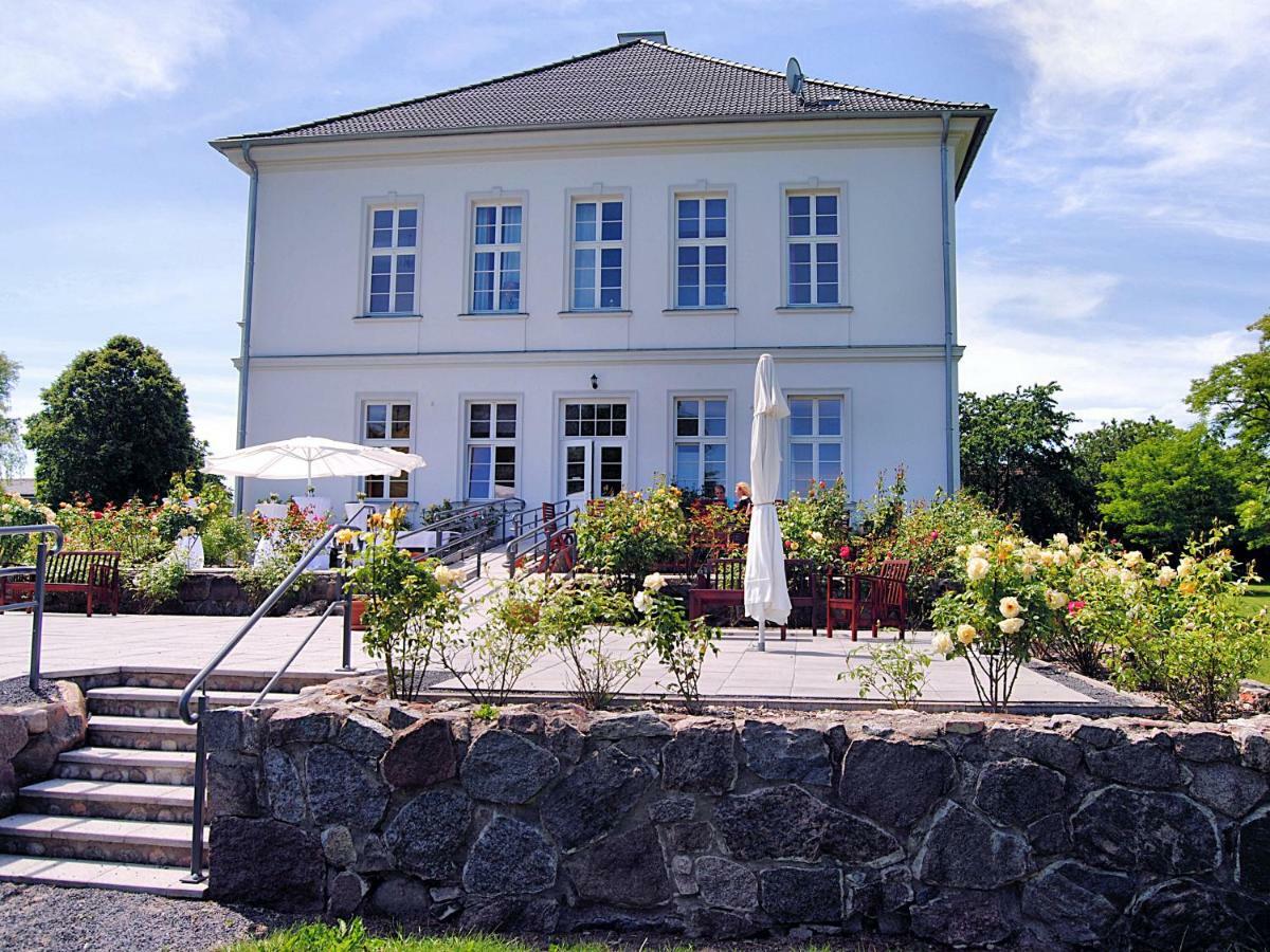 Апартаменты Gutshaus Gross Helle Moelln Экстерьер фото