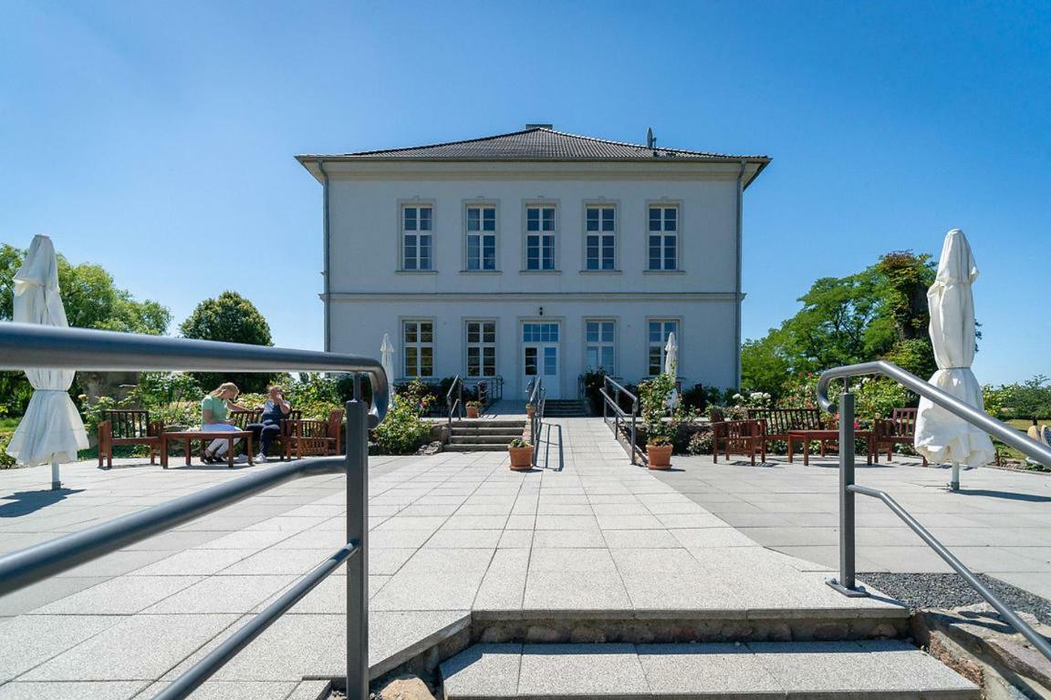 Апартаменты Gutshaus Gross Helle Moelln Экстерьер фото